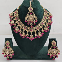 Manisha Jewellery Kundan and Pearl Necklace Set
