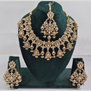 Manisha Jewellery Kundan and Pearl Necklace Set