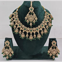Manisha Jewellery Kundan and Pearl Necklace Set
