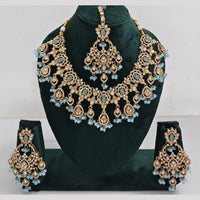 Manisha Jewellery Kundan and Pearl Necklace Set