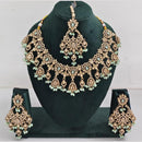 Manisha Jewellery Kundan and Pearl Necklace Set