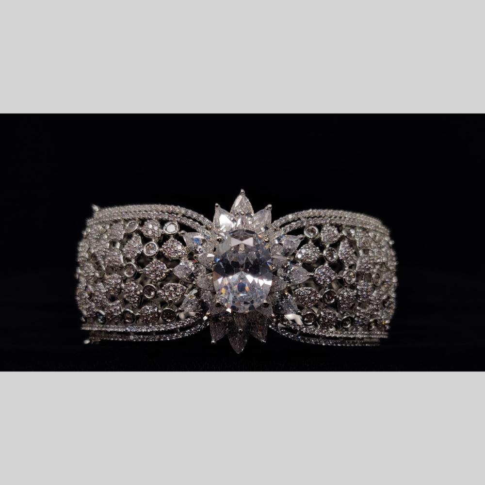 Manisha Jewellery Trendy American Diamond Openable Bracelet