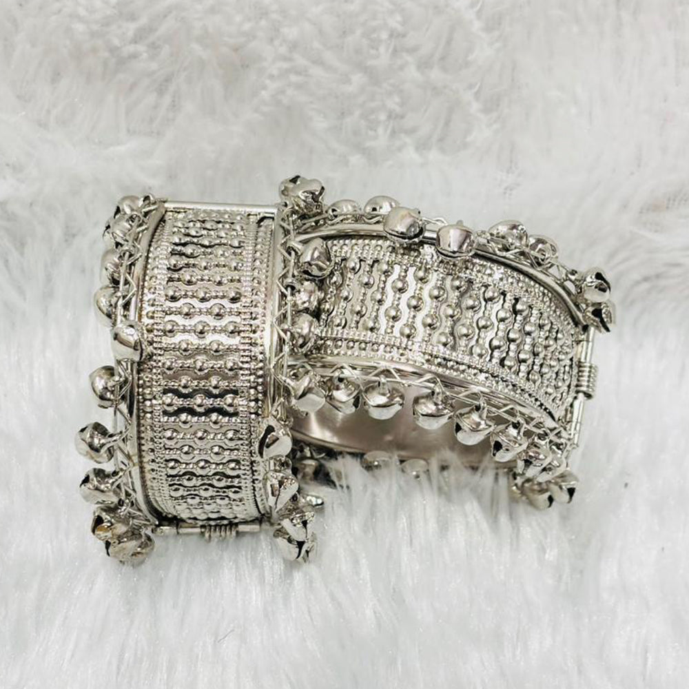 Manisha Jewellery Oxidiesd Plated Rustic Charm Openable Kada
