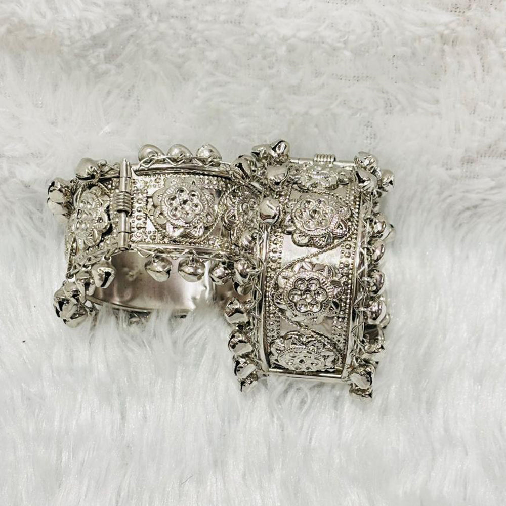 Manisha Jewellery Oxidiesd Plated Rustic Charm Openable Kada