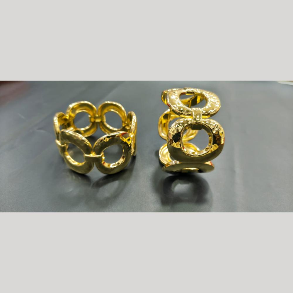 Manisha Jewellery Sleek Hammered Texture Gold-Plated Openable Bracelet set
