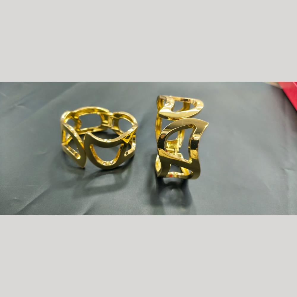 Manisha Jewellery Trendy Hammered Gold Kada with Easy Open Clasp Bracelet