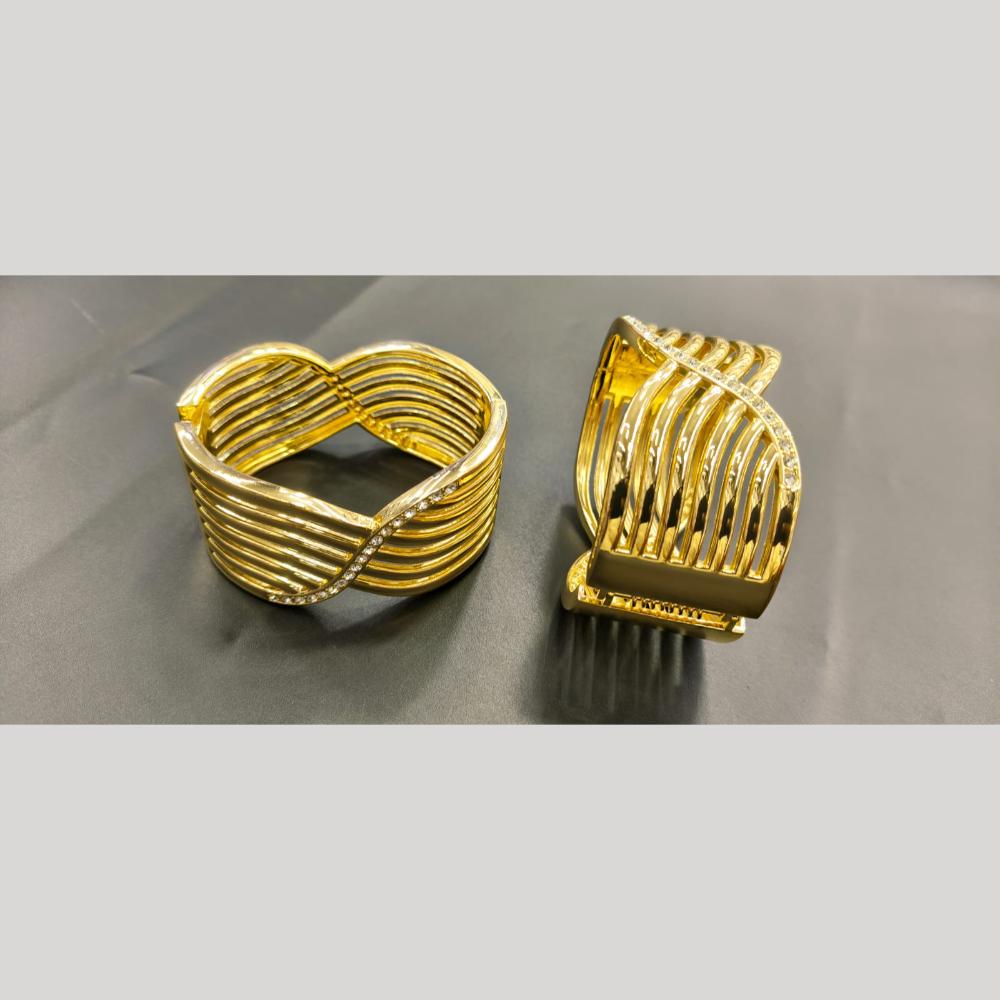 Manisha Jewellery Trendy Hammered Gold Kada with Easy Open Clasp Bracelet