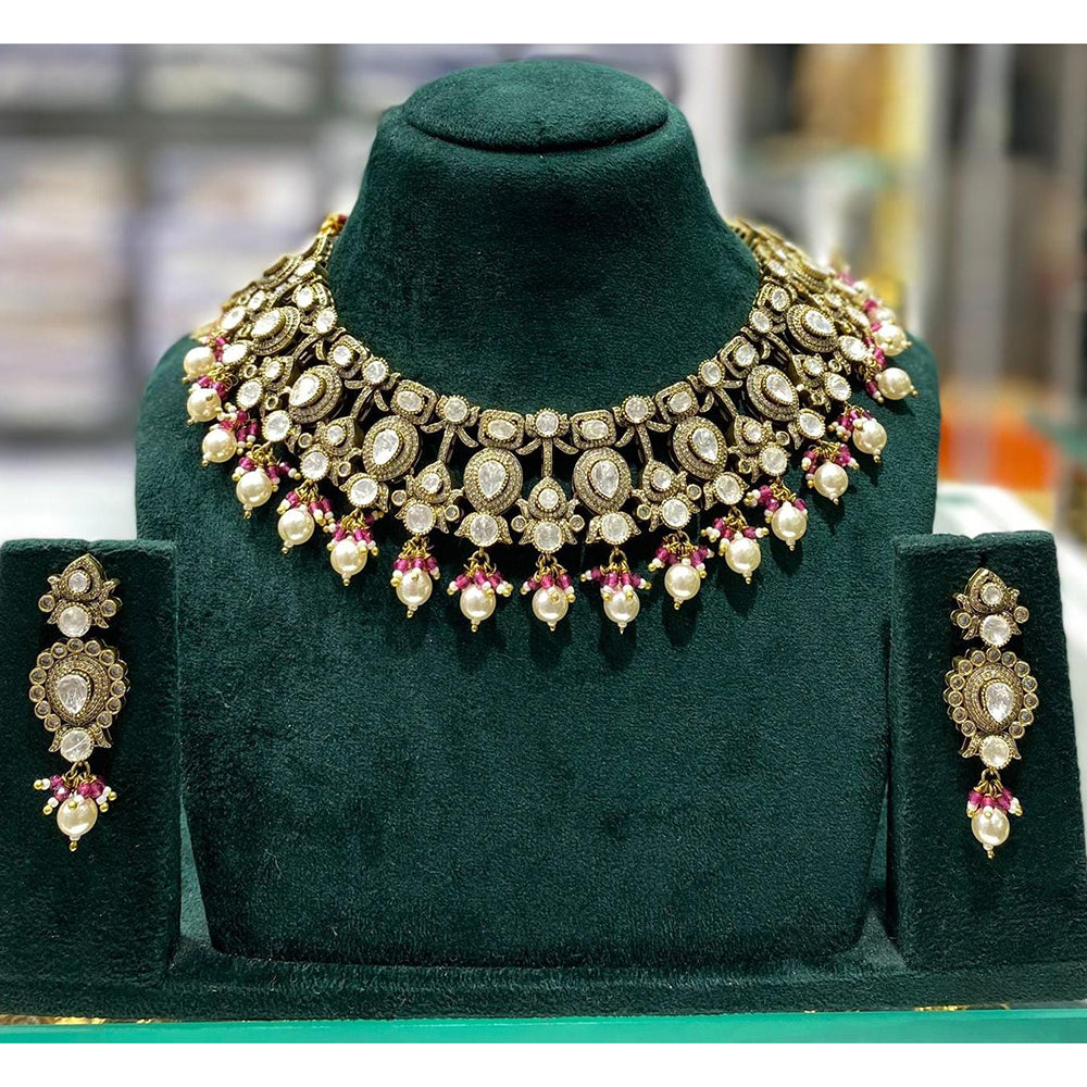 Manisha Jewellery Eyes Catching Traditional Kundan and Beads Necklace Set