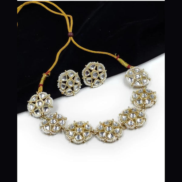 Lucentarts Jewellery Gold Plated Kundan Stone Necklace Set