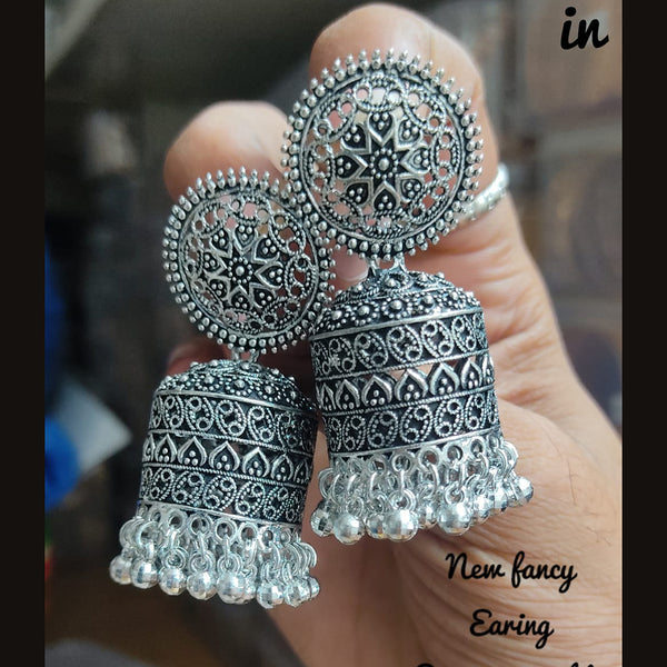 Lucentarts Jewellery Silver Plated Jhumki Earrings