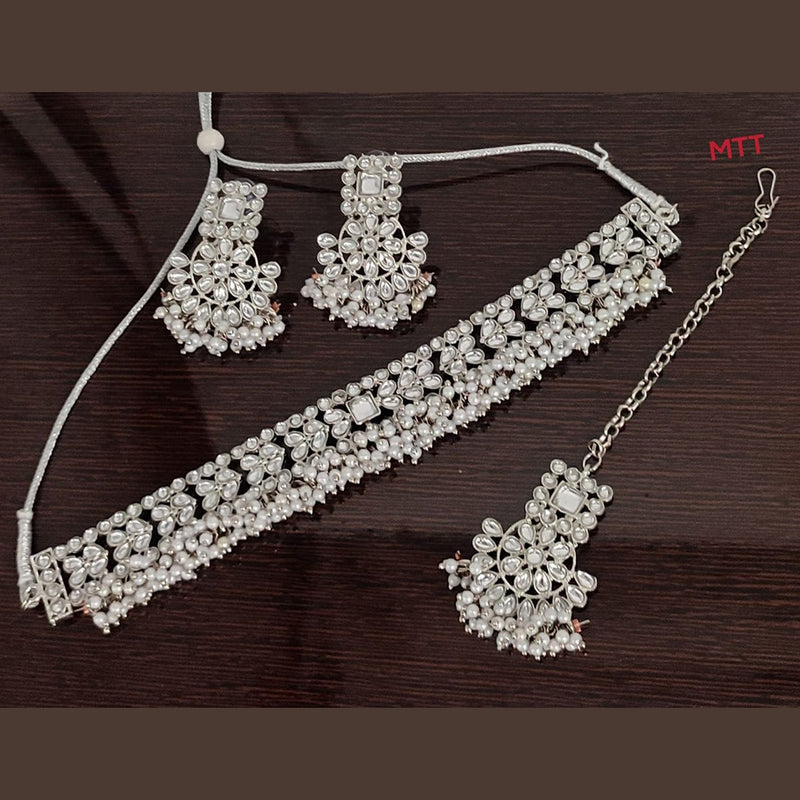 Lucentarts Jewellery Silver Plated Crystal Stone Choker Necklace Set