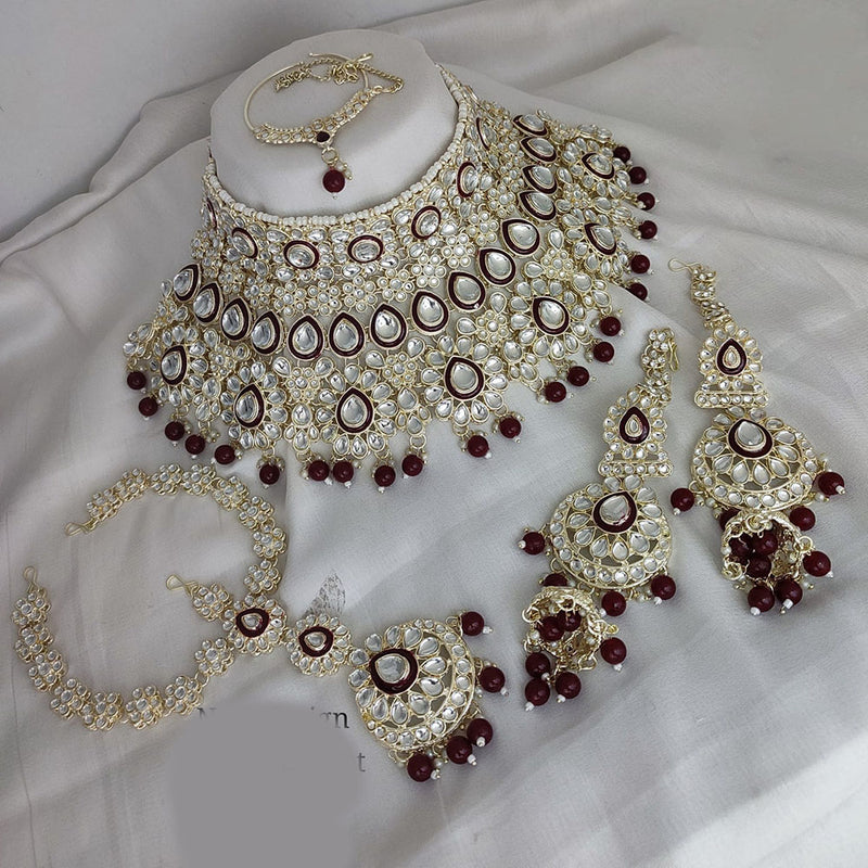 Lucentarts Jewellery Gold Plated Kundan Semi Bridal Set