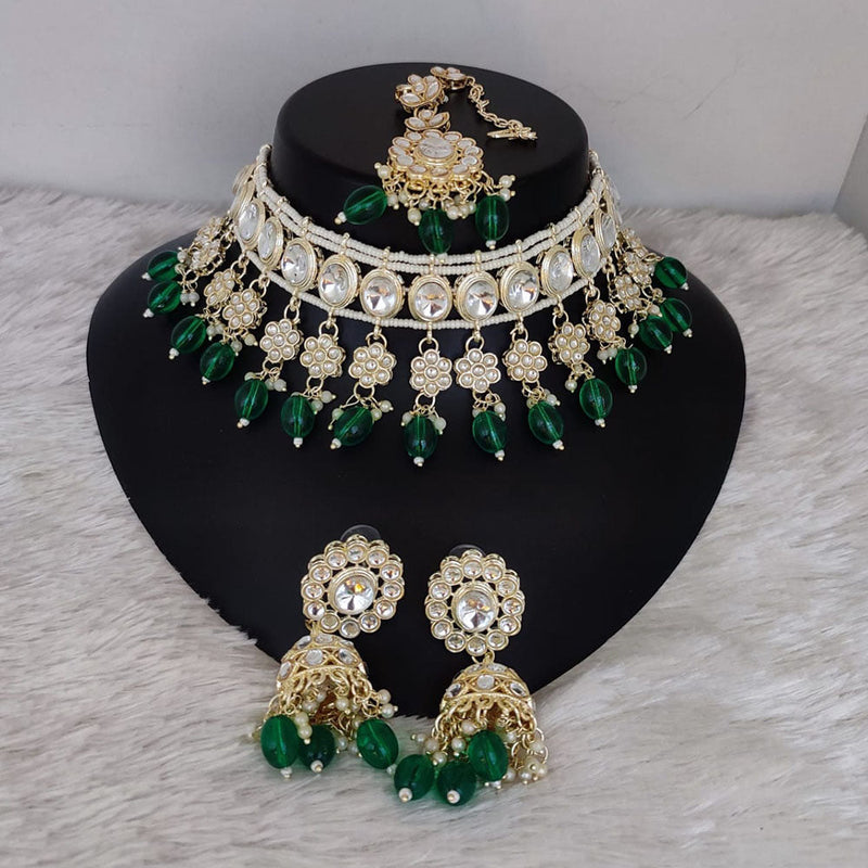 Lucentarts Jewellery Gold Plated Kundan Stone And Pearls Choker Necklace Set