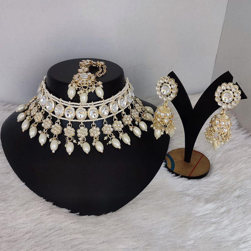 Lucentarts Jewellery Gold Plated Kundan Stone And Pearls Choker Necklace Set