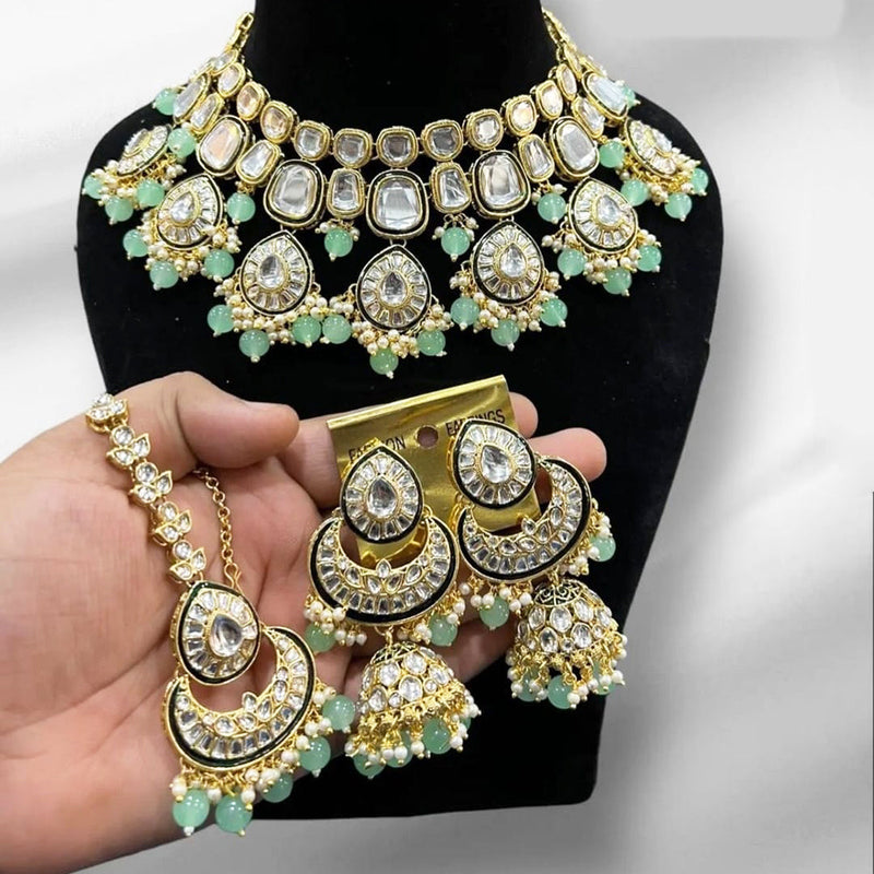 Lucentarts Jewellery Gold Plated Kundan And Pearl Necklace Set