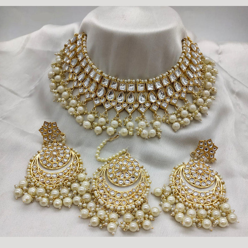 Lucentarts Jewellery Gold Plated Kundan Stone And Pearls Choker Necklace Set