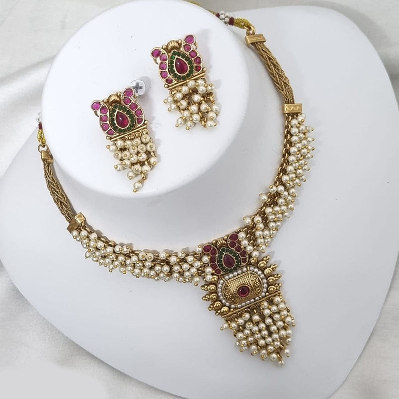 Lucentarts Jewellery Gold Plated Pota Stone And Pearl Necklace Set