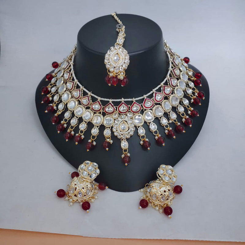 Lucentarts Jewellery Gold Plated Kundan Stone And Pearls Choker Necklace Set