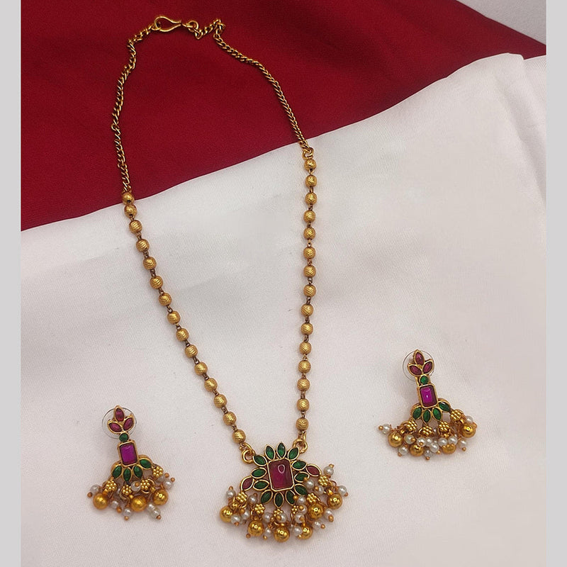 Lucentarts Jewellery Gold Plated Kundan Stone And Pearls Necklace Set