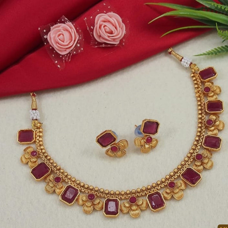 Lucentarts Jewellery Gold Plated Crystal Stone Necklace Set