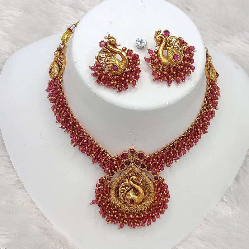 Lucentarts Jewellery Gold Plated Pota Stone And Temple Pearls Necklace Set