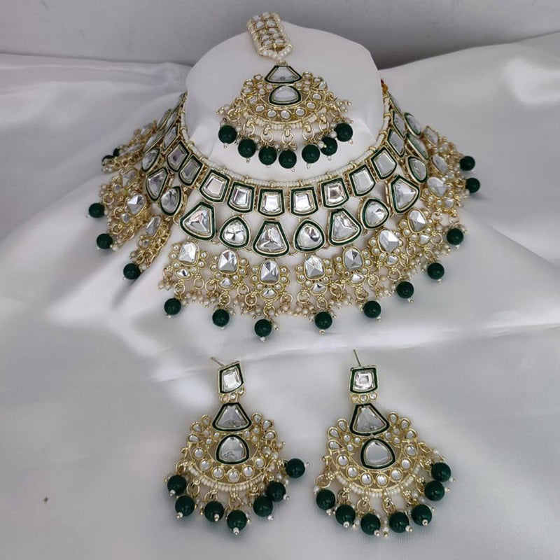 Lucentarts Jewellery Gold Plated Kundan Stone And Pearls Choker Necklace Set