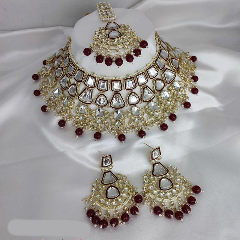 Lucentarts Jewellery Gold Plated Kundan Stone And Pearls Choker Necklace Set