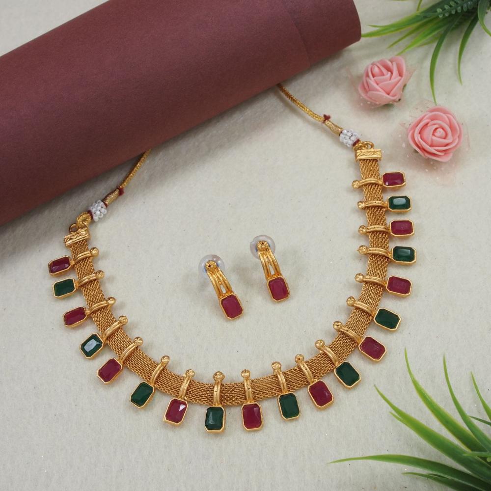 Lucentarts Jewellery Gold Plated Crystal Stone Necklace Set