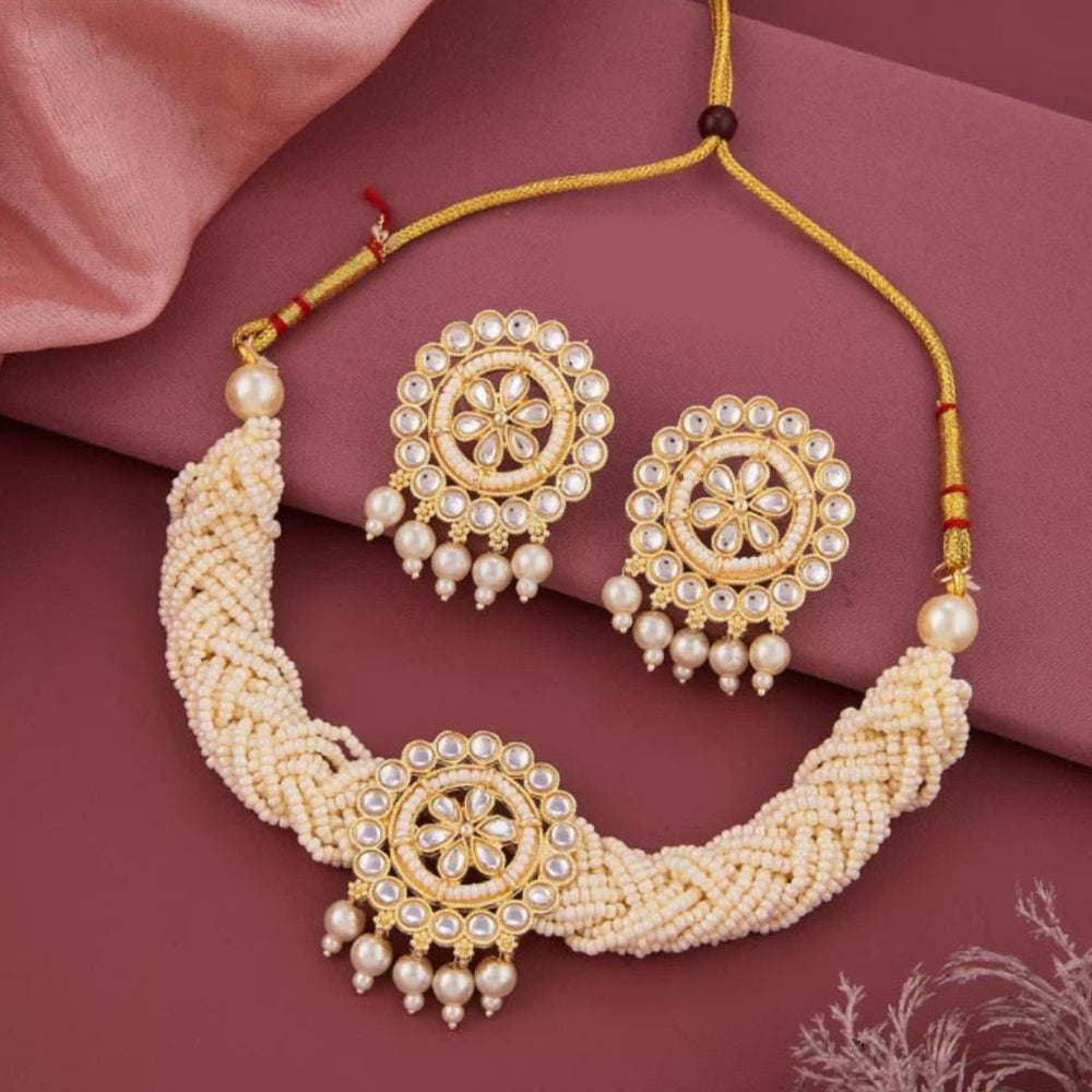 Lucentarts Jewellery Gold Plated Kundan Stone And Pearls Choker Necklace Set