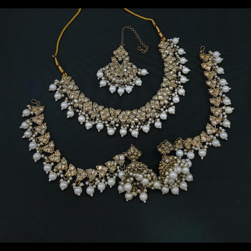 Lucentarts Jewellery Gold Plated Crystal Stone And Beads Necklace Set