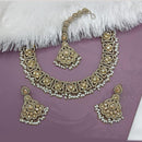 Lucentarts Jewellery Gold Plated Crystal Stone And Pearl Necklace Set
