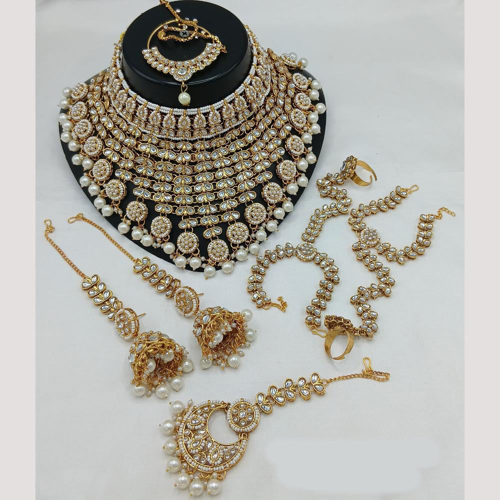Lucentarts Jewellery Gold Plated Kundan Stone And Beads Semi-Bridal Necklace Set
