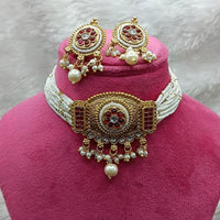 Lucentarts Jewellery Gold Plated Pota Stone Beads And Pearl Choker Necklace Set