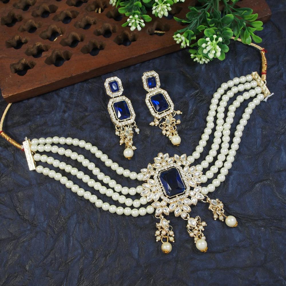 Lucentarts Jewellery Gold Plated Kundan Stone And Pearls Choker Necklace Set