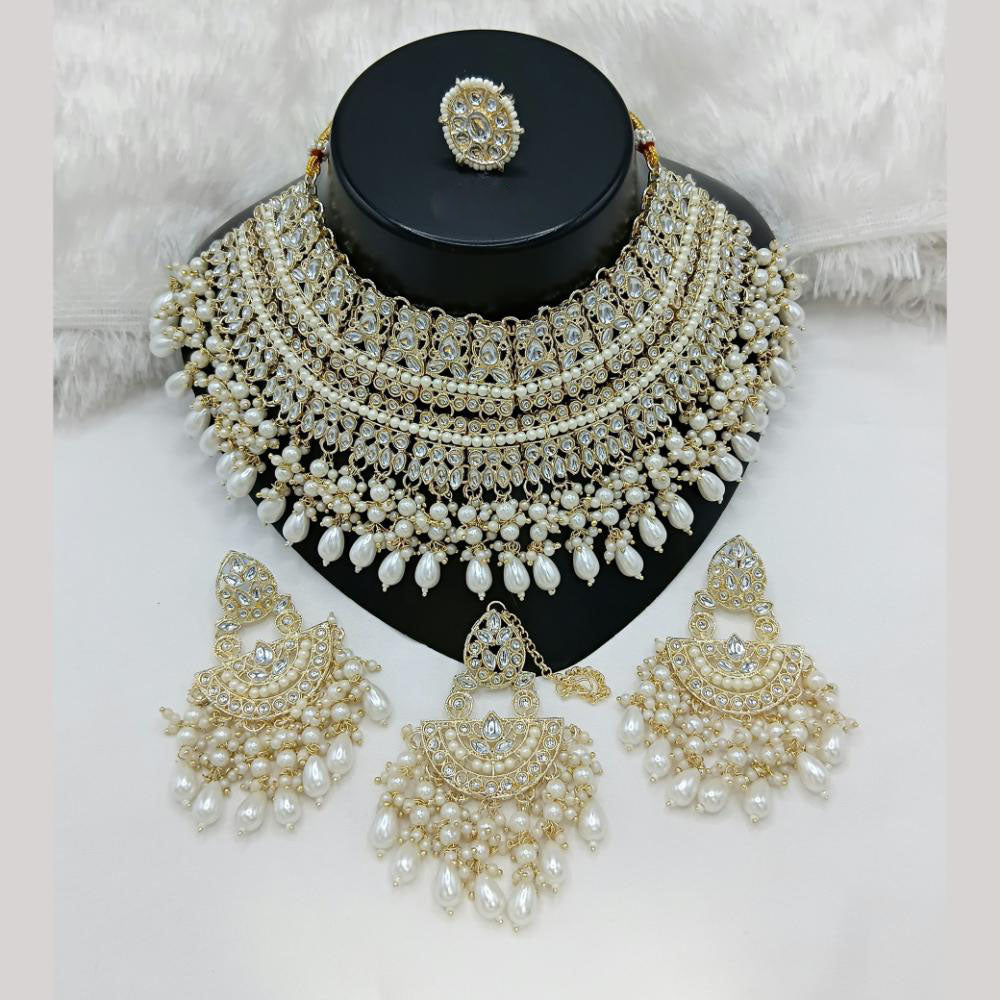 Lucentarts Jewellery Gold Plated Kundan Stone Pearls And Beads Choker Necklace Set