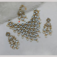 Lucentarts Jewellery Gold Plated Kundan Stone And Beads Necklace Set