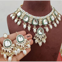 Lucentarts Jewellery Gold Plated Kundan Stone Beads And Pearls Necklace Set