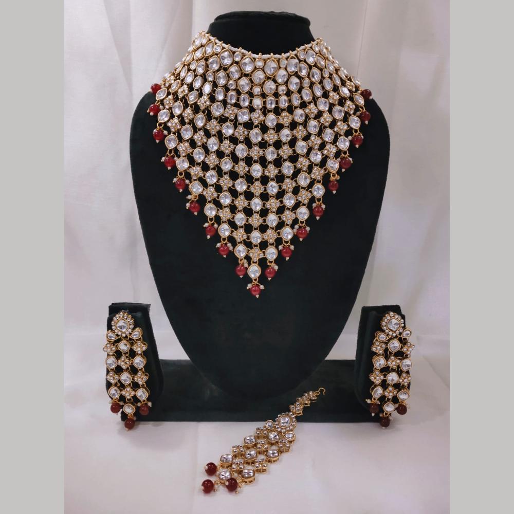 Lucentarts Jewellery Gold Plated Kundan Stone Pearls And Beads Choker Necklace Set