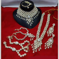 Lucentarts Jewellery Gold Plated Austrian Stone & Beads Bridal Set