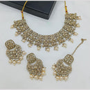 Lucentarts  Jewellery Traditional Kundan & Beaded Necklace Set