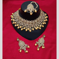 Lucentarts Jewellery Shimmering Crystal Necklace Set for Women