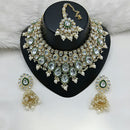 Lucentarts Jewellery Traditional Kundan And Pearl Necklace Set