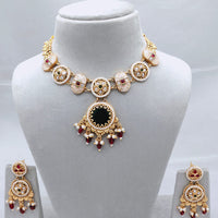 Lucentarts Jewellery Elegant Charm Pota And Pearl Necklace Set
