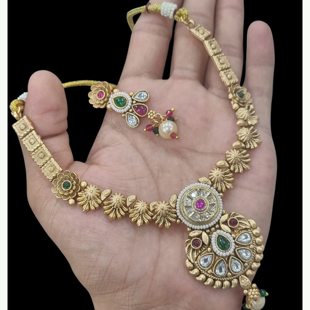 Lucentarts Jewellery Glamorous Pota Stone And Pearl Necklace Set