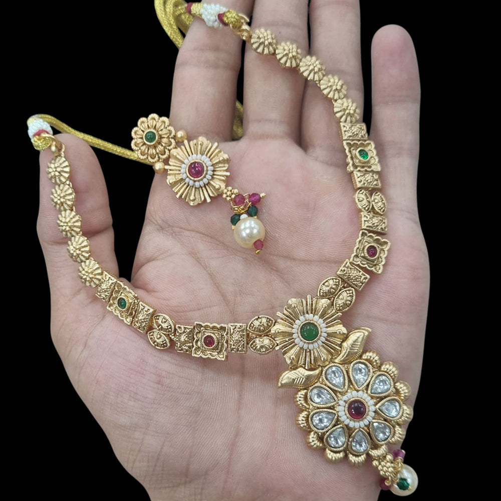 Lucentarts Jewellery Glamorous Pota Stone And Pearl Necklace Set