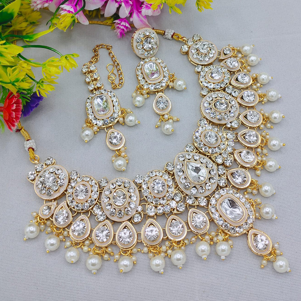 Lucentarts Jewellery Royal Charm Kundan And Pearl Necklace Set