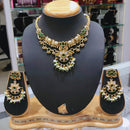Lucentarts Jewellery Heritage Pota Stone And Pearl Necklace Set