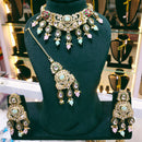 Lucentarts Jewellery Kundan Stone Pearl And Beads Choker Necklace Set