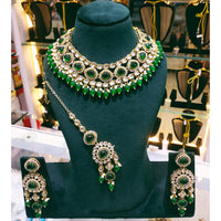 Lucentarts Jewellery Kundan Stone Pearl And Beads Choker Necklace Set 