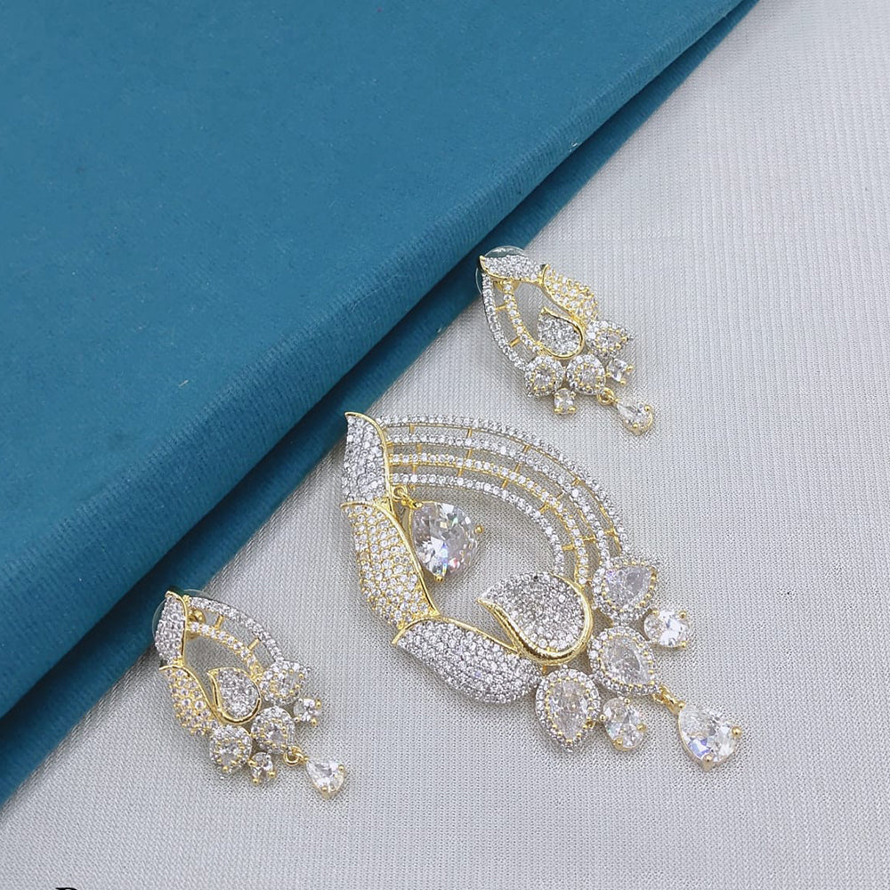 Lucentarts Jewellery Royal American Diamond Pendant Set